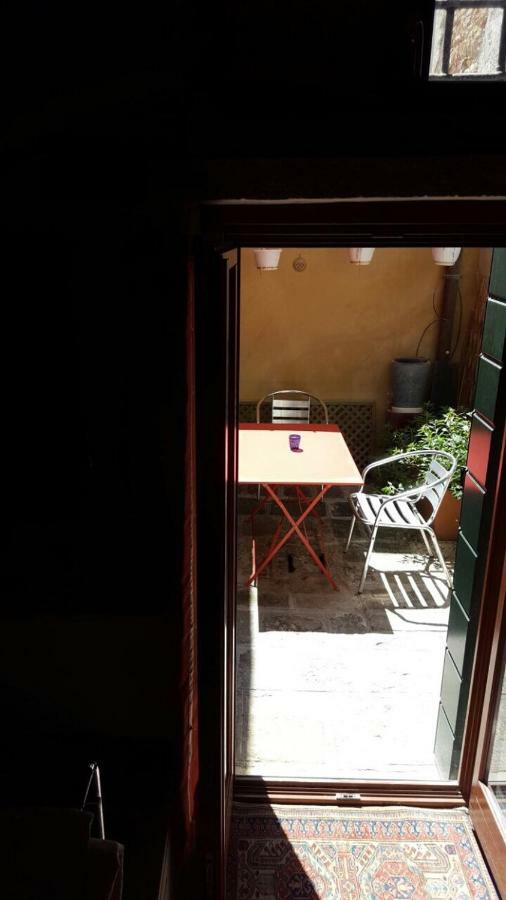 In A Lovely Garden Biennale Flat Venecia Exterior foto